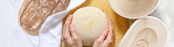 Vynikajúci domáci chlieb, či už je z droždia alebo z kvásku, je teraz jednoduchšie vyrobiť.