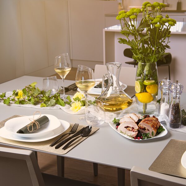 Plytký tanier LUNA 27x27 cm