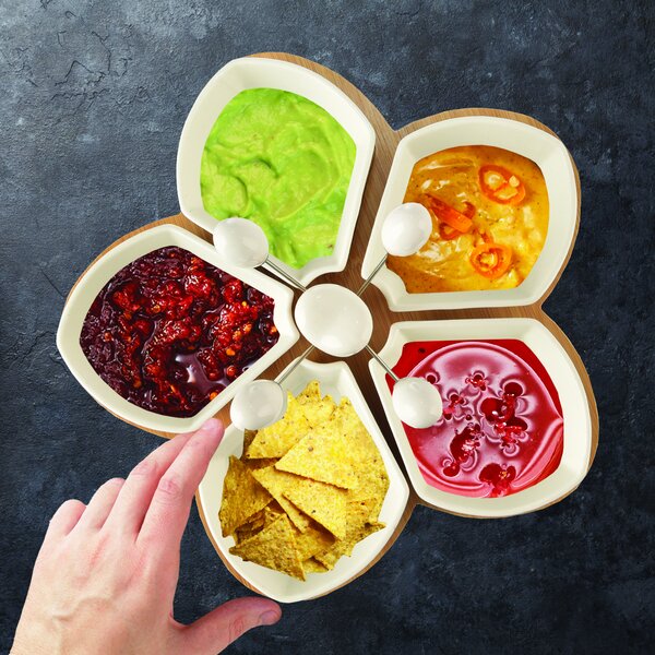 Servír. misky s napichovátkami a táckou WHITELINE