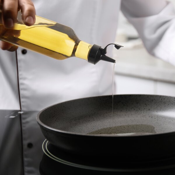 Fľaša s uzáverom a dávkovačom