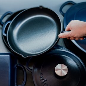 Panvica LIATINA SMALT pr. 24 cm