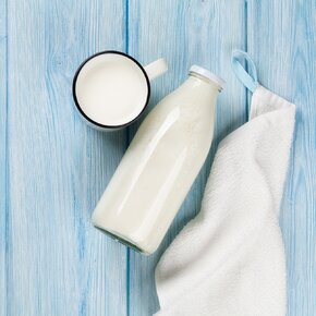 Fľaša s viečkom 1 l