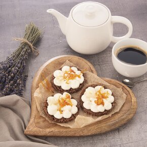 Servírovacia tácka MANGO srdce 25x25 cm